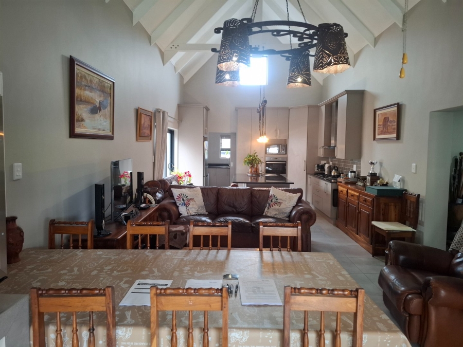 2 Bedroom Property for Sale in Hartenbos Central Western Cape